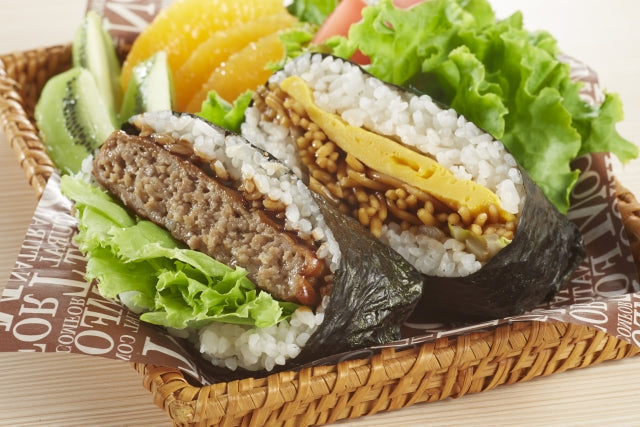 ポークたまごおにぎりのおにぎらず　おにぎりドック　業務海苔